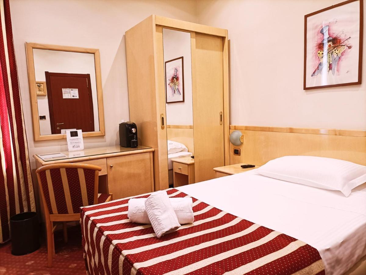 Hotel Fiorella Milano Εξωτερικό φωτογραφία