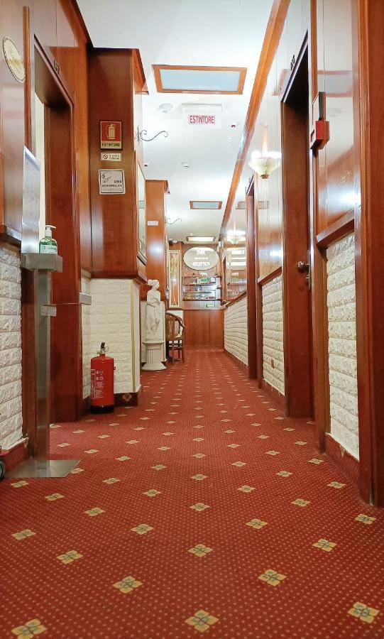Hotel Fiorella Milano Εξωτερικό φωτογραφία