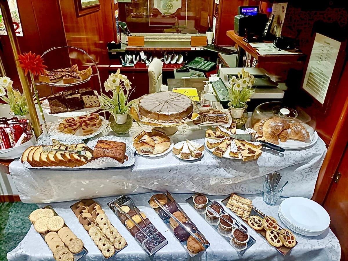 Hotel Fiorella Milano Εξωτερικό φωτογραφία
