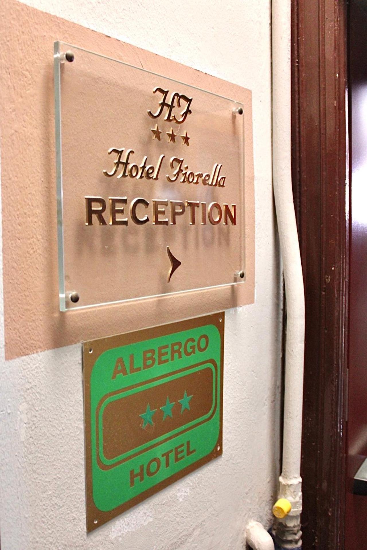 Hotel Fiorella Milano Εξωτερικό φωτογραφία