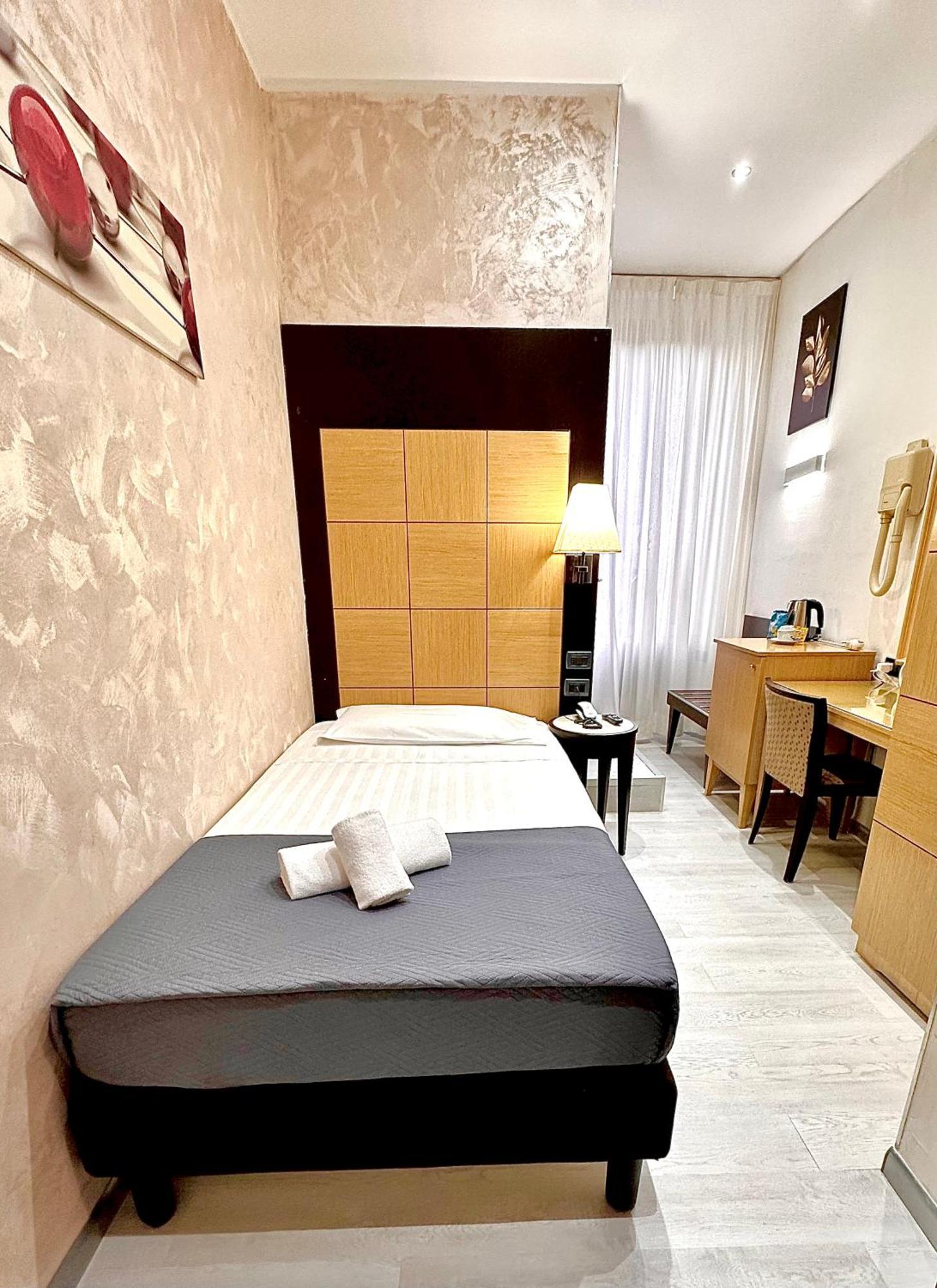 Hotel Fiorella Milano Εξωτερικό φωτογραφία