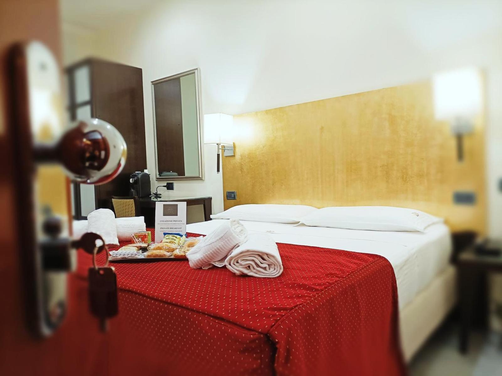 Hotel Fiorella Milano Εξωτερικό φωτογραφία